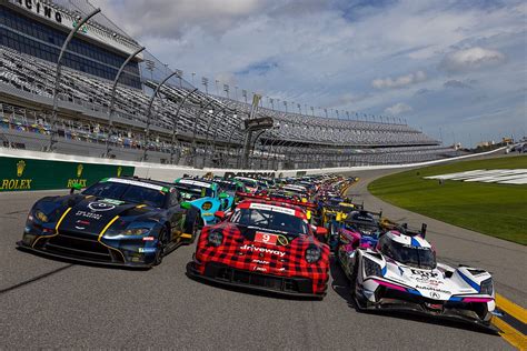 daytona 24h 2023 entry list.